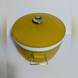 Therm O Ware Plastic Yellow Insulated Container With Locking Lid Vintage 1960s